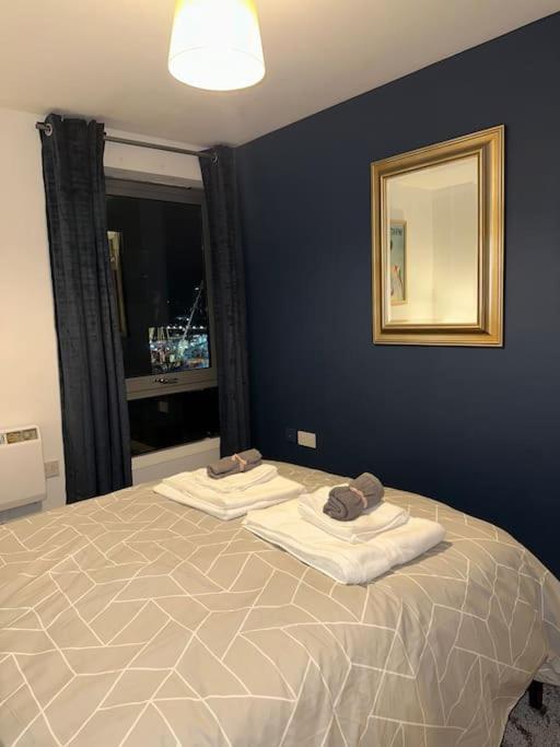 Entire Flat In Ealing Appartement Londen Buitenkant foto